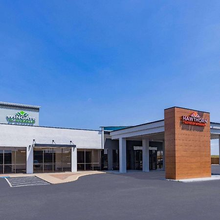 Отель Wingate By Wyndham Wichita Airport Экстерьер фото